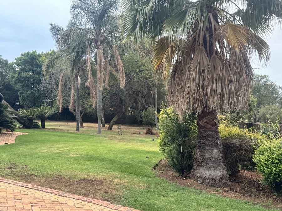 6 Bedroom Property for Sale in Doringkruin North West